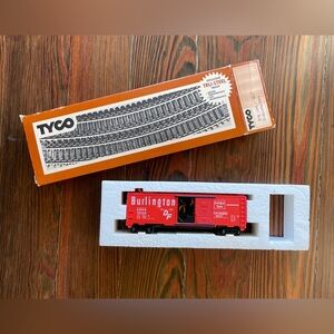TYCO Red Burlington Boxcar Toy Train - Vintage (New) NOT in Original Box